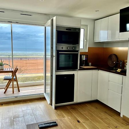 Mettons Les Voiles - Appt Vue Mer Avec Loggia Bernières-sur-Mer Buitenkant foto